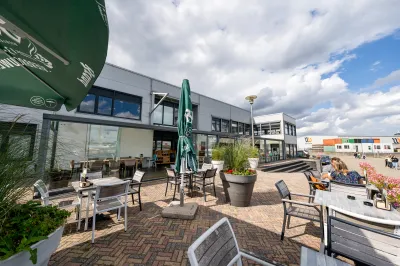 De Boegschroef terras